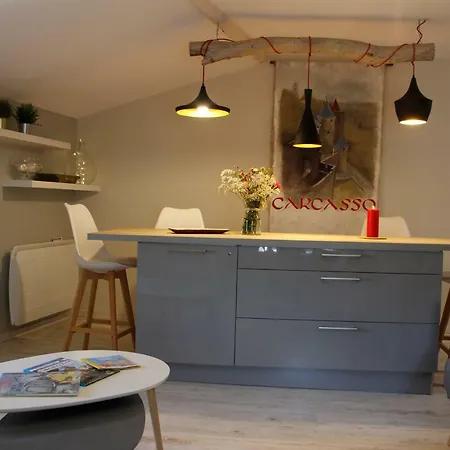 Carcasso Apartment *